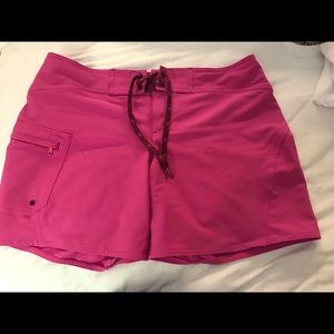 Athleta women’s size 8 magenta swim suit shorts